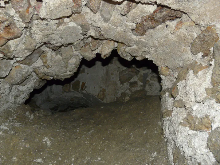 Passage à gauche du pilier